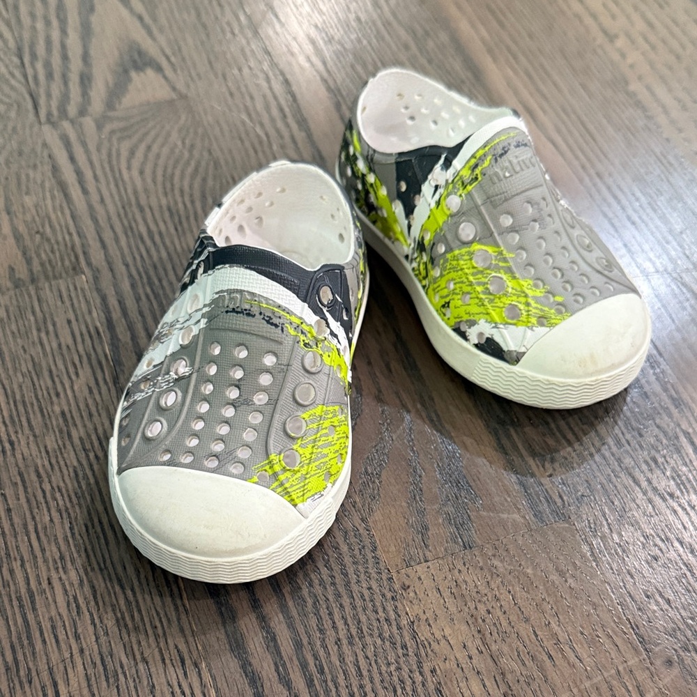 Native Kids Slip-On Sneakers - Gray and Neon Green